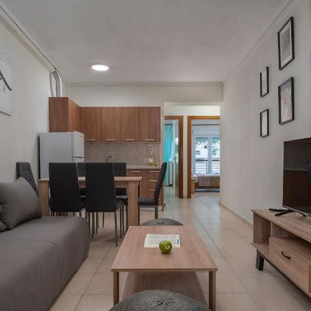 Kosmos Sevice Apartment Family City Center 4A Szaloniki Kültér fotó