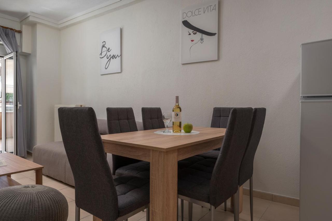 Kosmos Sevice Apartment Family City Center 4A Szaloniki Kültér fotó